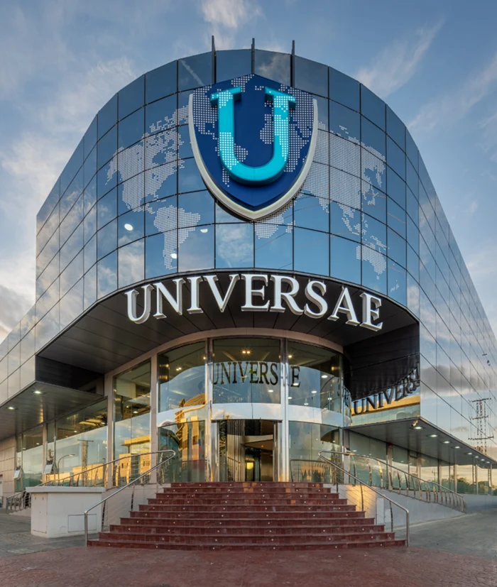https://universae.com/wp-content/uploads/2021/10/campus-Murcia-grados-presenciales.webp