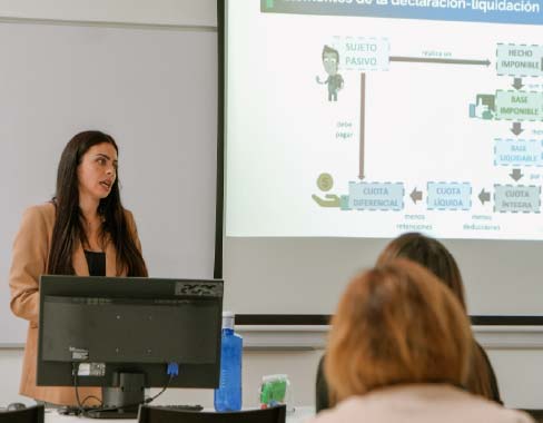 carreras ciencias sociales con más salidas