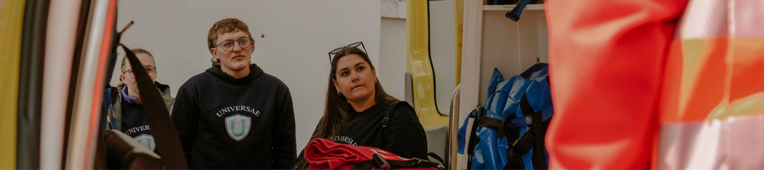 ¿Cuánto cobra un Técnico de Emergencias Sanitarias? Guía de sueldos 2026