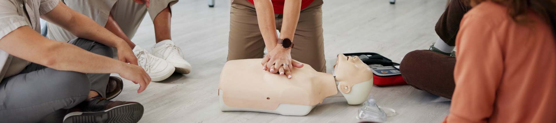 Técnicas de Reanimación Cardiopulmonar (RCP): guía de pasos y protocolo