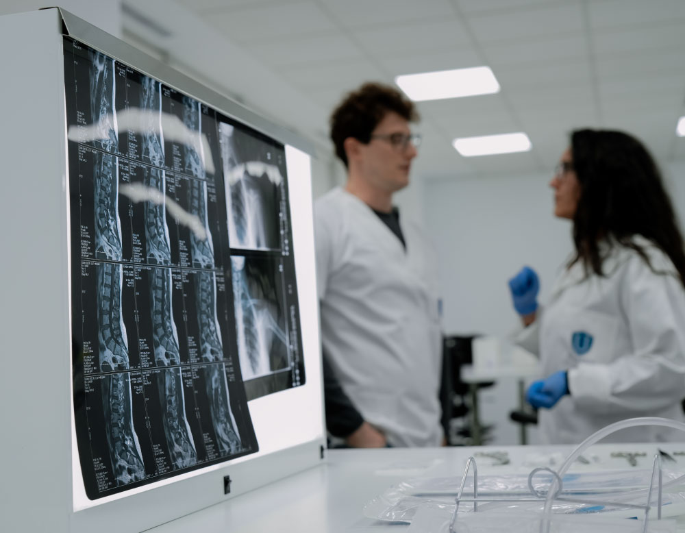 ¿Qué estudiar para trabajar en radiología? Guía de Títulos y Salidas