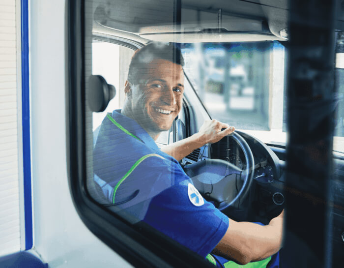 Requisitos para ser conductor de ambulancia en España: carnet, titulación y formación necesaria